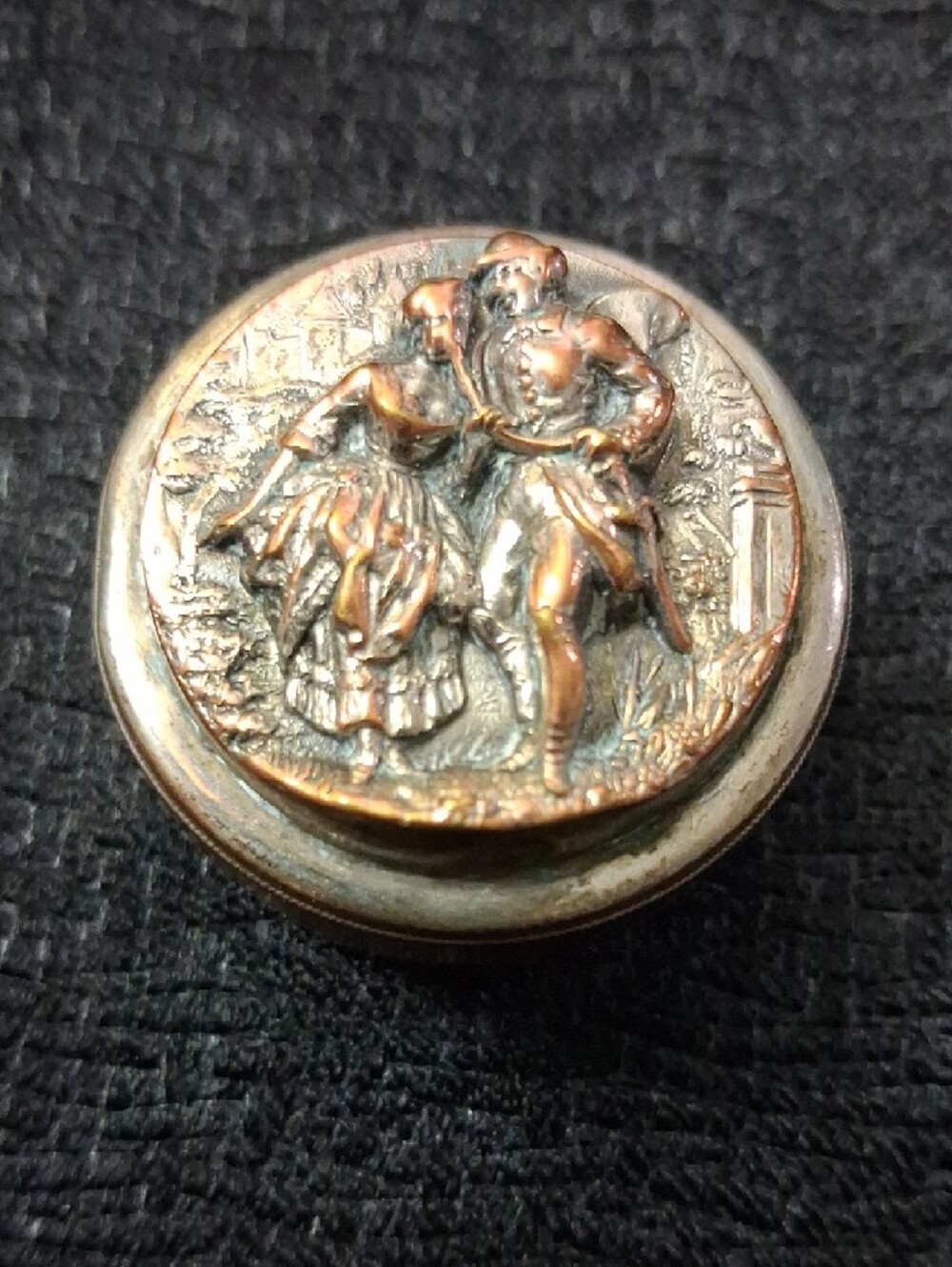 Antique-style Round Trinket Box in Mixed Metal Tones - Picture 2 of 6